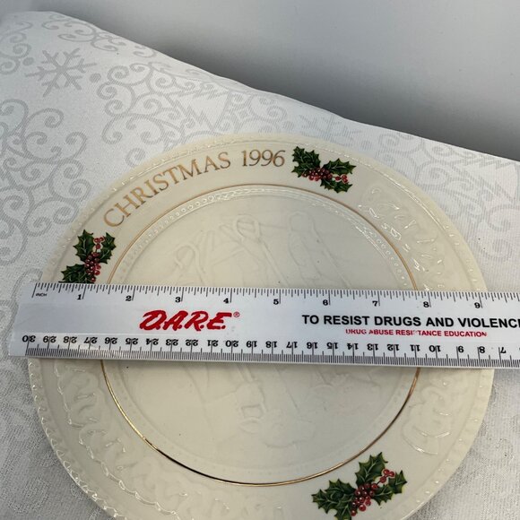 Belleek Christmas 1996 Collectors Plate Fine Parian China Holiday Decor - Picture 6 of 6